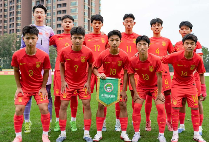 kaiyun-2-0！1-0！恭喜中国队，4胜亚洲冠军，历史首次，冲进世界杯稳了|国足|乌兹别克斯坦队|热身赛|男足|乌兹别克斯坦_新浪体育_新浪新闻