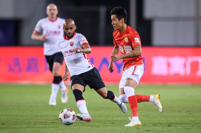 开云注册入口-12射11脱靶!海港两场硬仗1射正 莱科可想念浩克？